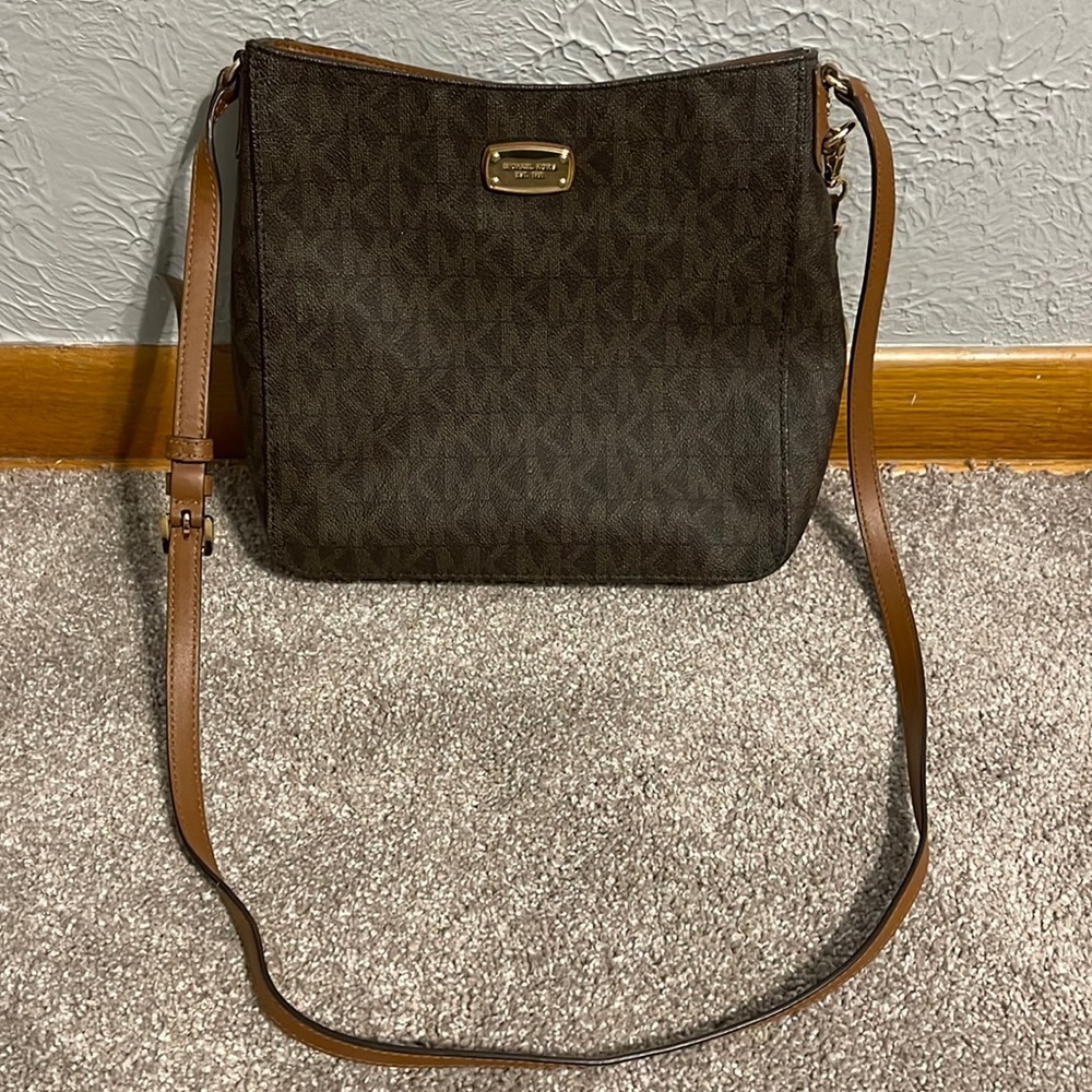 Michael Kors Crossbody